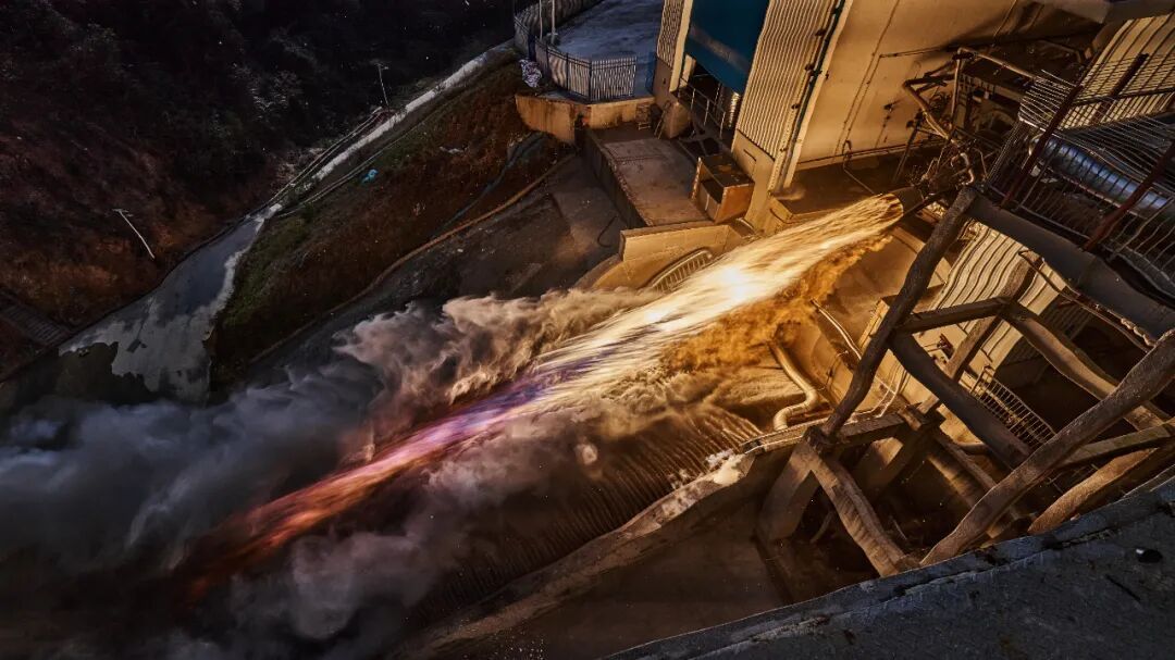 中科宇航自主研制的110吨级液氧煤油发动机“力擎二号”近日圆满完成长程试车，累计