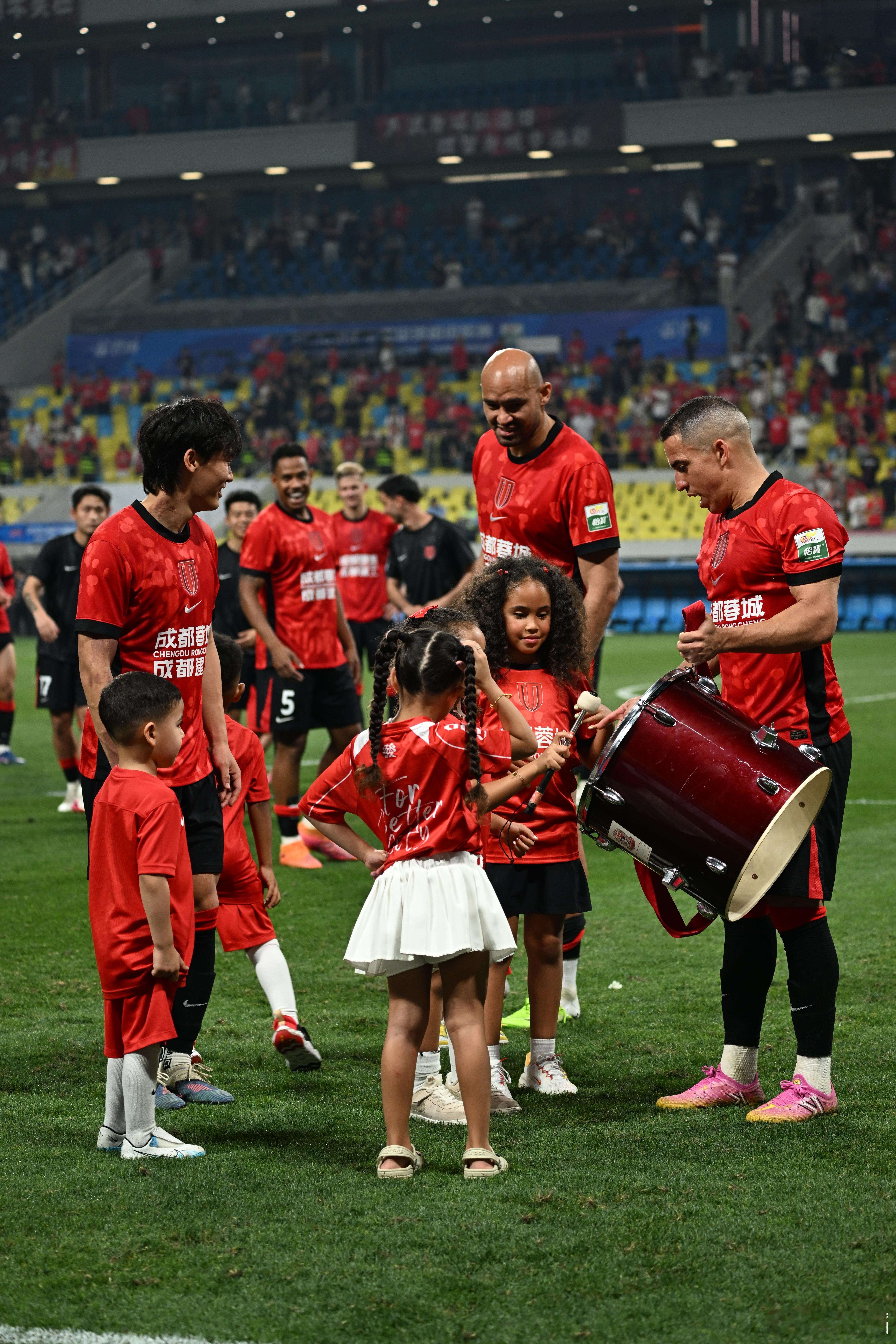 连胜+零封😝戒骄戒躁，让我们继续这样拼下去！💪🏼成都蓉城成都雄起中超联赛