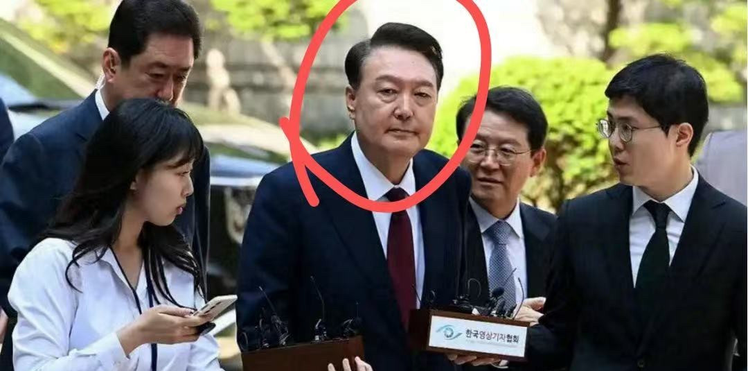 李在明民调突然下降咋回事哎呀妈呀，韩国政坛这是要变天？你