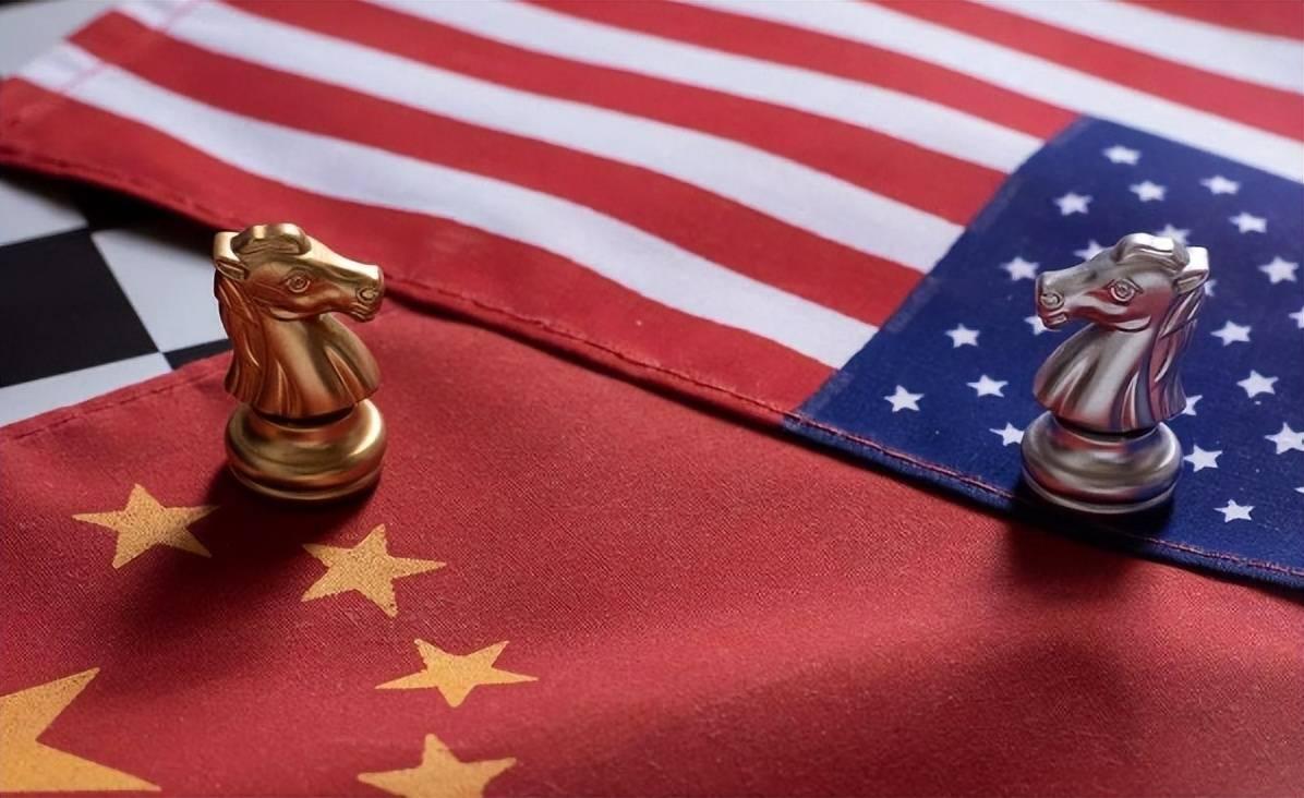 为什么这次中国从经济上不打算救美国了？因为现在救美国，将来就是更害中国！8月