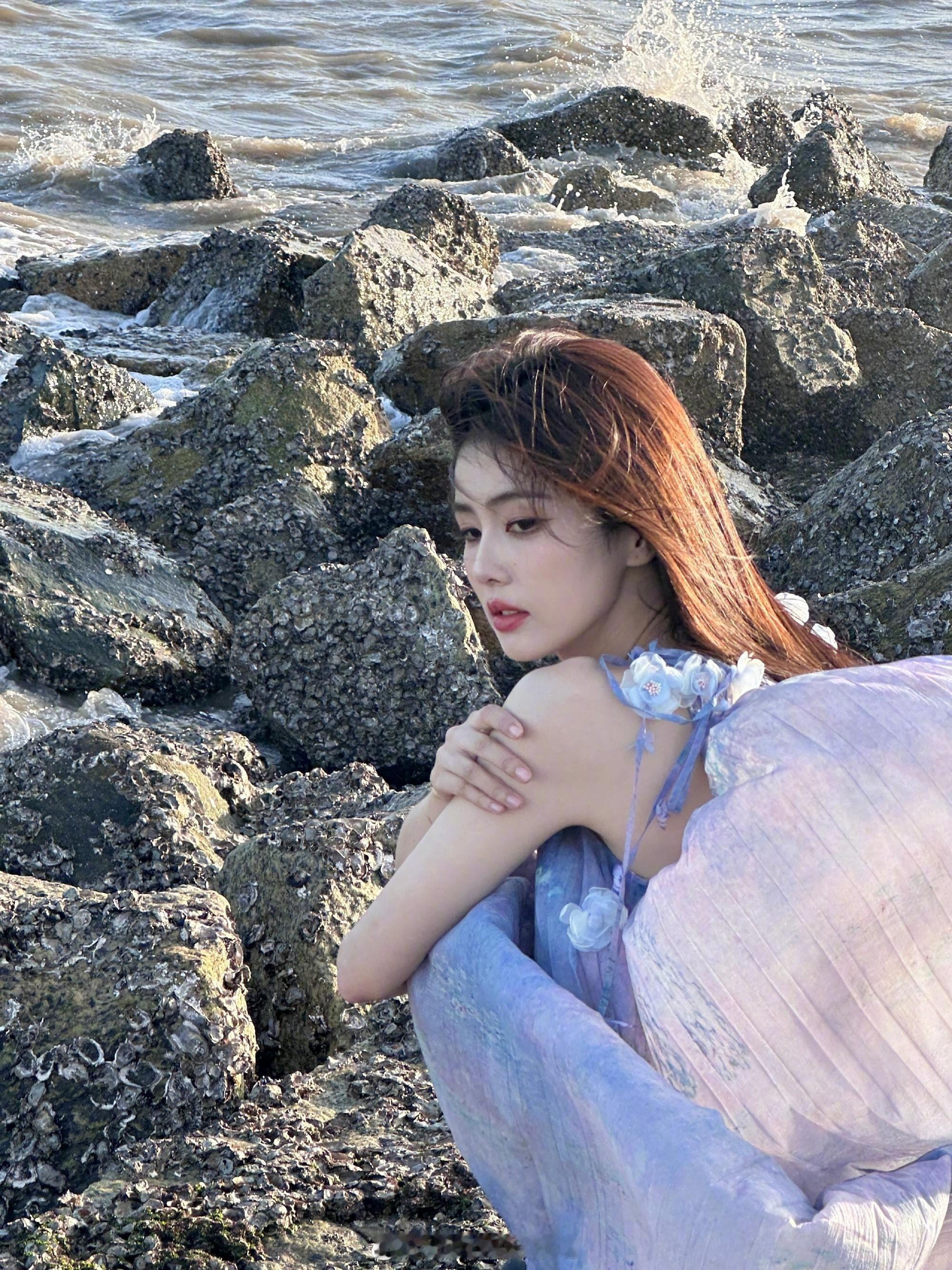 白鹿夏天的风姐姐的美​​​