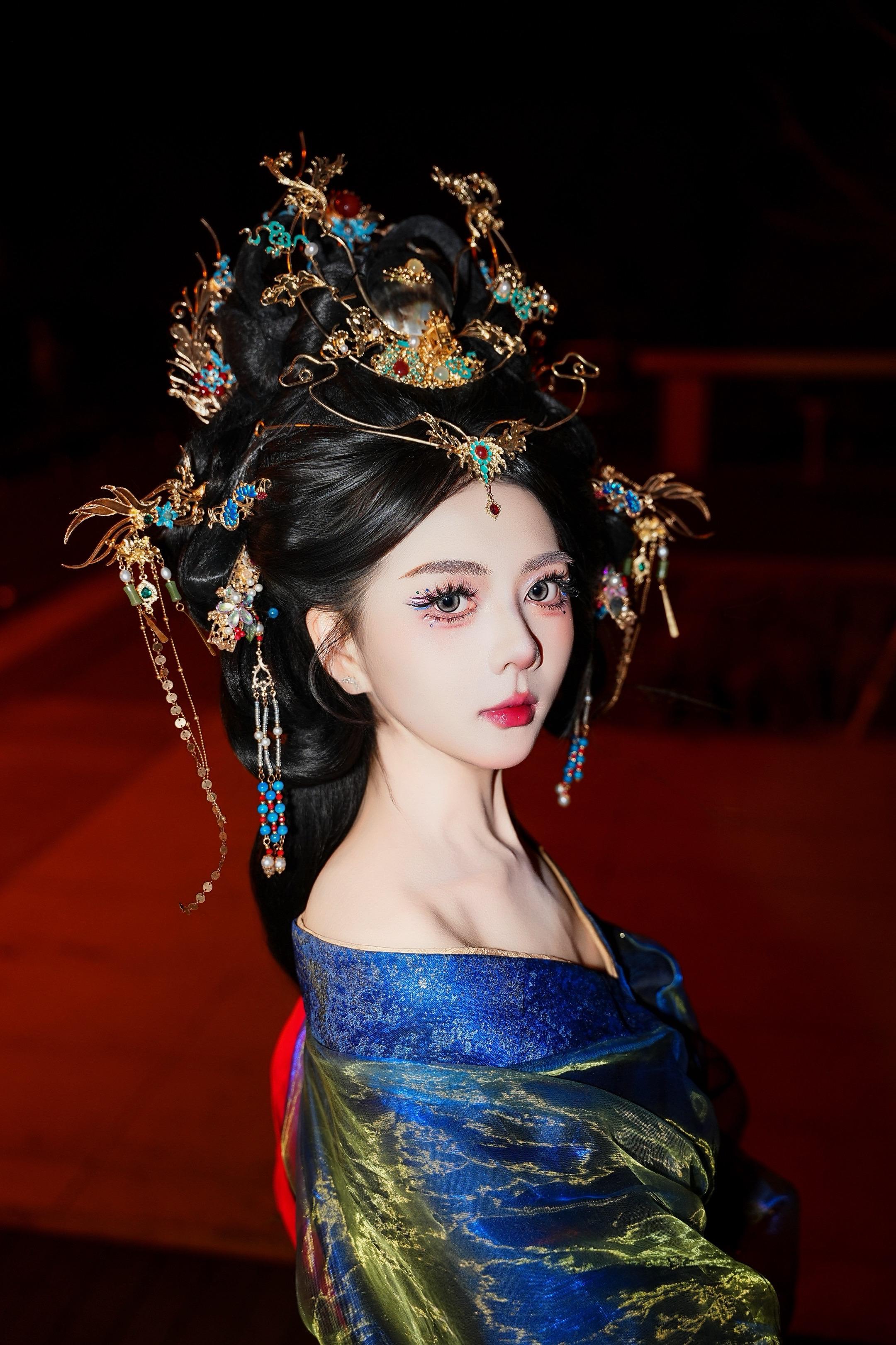 今天不发视频 当一下神女