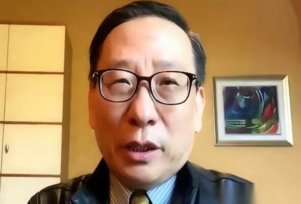 学者高志凯深夜发了条东西，话很重：咱们身边，潜伏着一种比日本右翼还可怕十倍的敌人