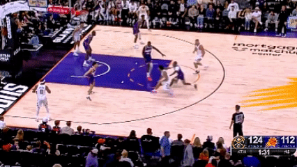 欺负19岁的小孩！约基奇点名单打+戏耍，还是杨瀚森的好兄弟马鲁阿奇。比赛还剩