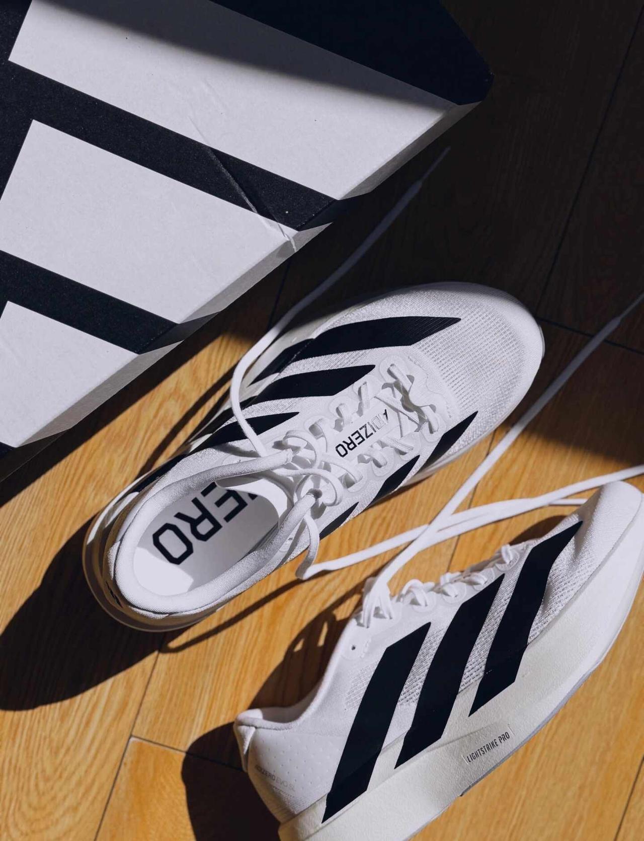 adidasAdizeroEvoSL作为最近热度颇高的慢跑鞋，看很多跑友都