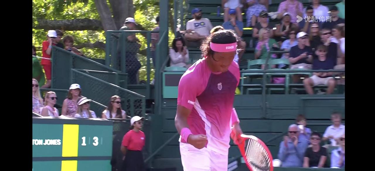 张之臻ATP250休斯敦站第二轮一发得分率84.62%，抢七痛失领先优势，遗憾丢