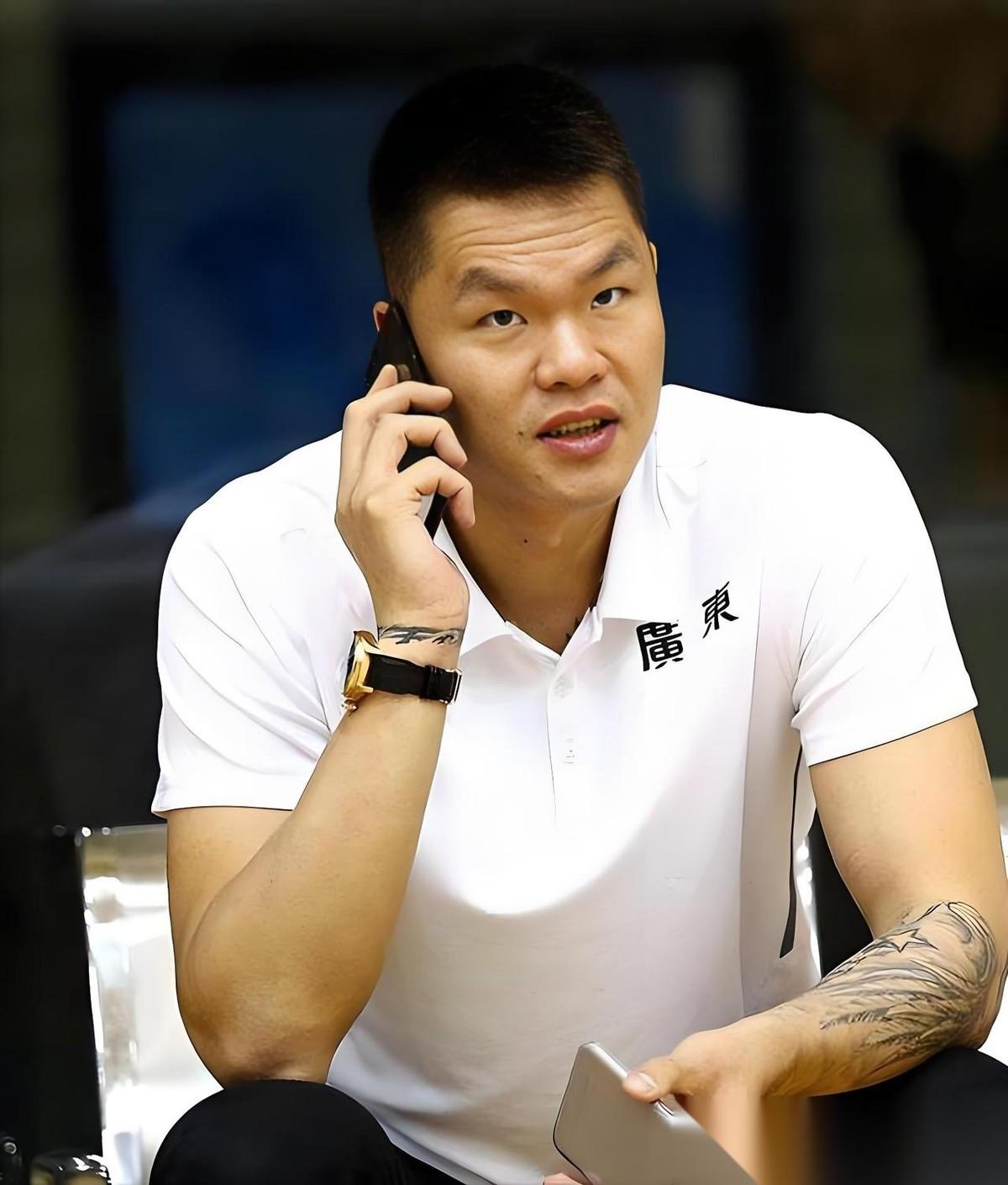 朱芳雨收到请求！广东男篮近期取得连胜，朱芳雨自然是心情大好！今天下午，朱芳雨向自