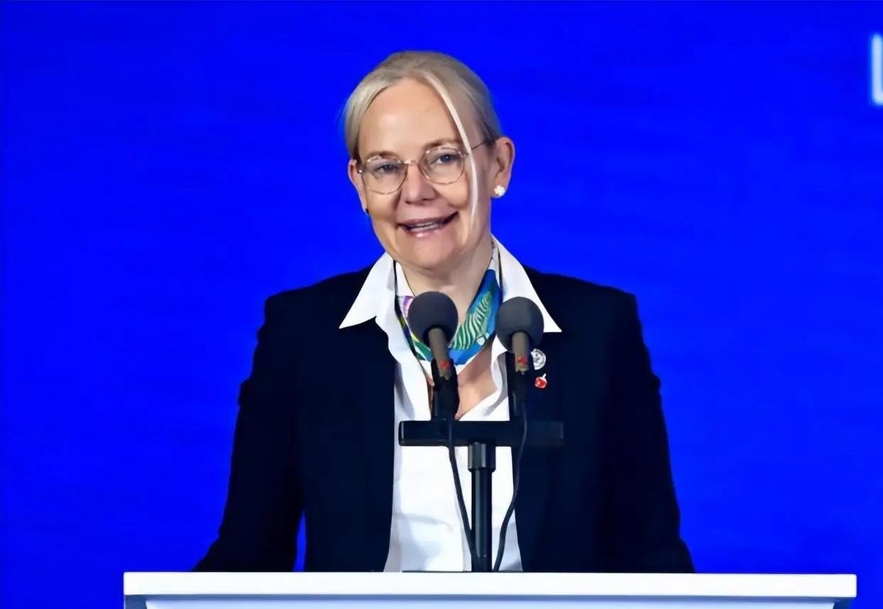 令国际乒联主席索林没想到的是，日本本土两名选手大登和宇田的比赛，横滨体育馆内的