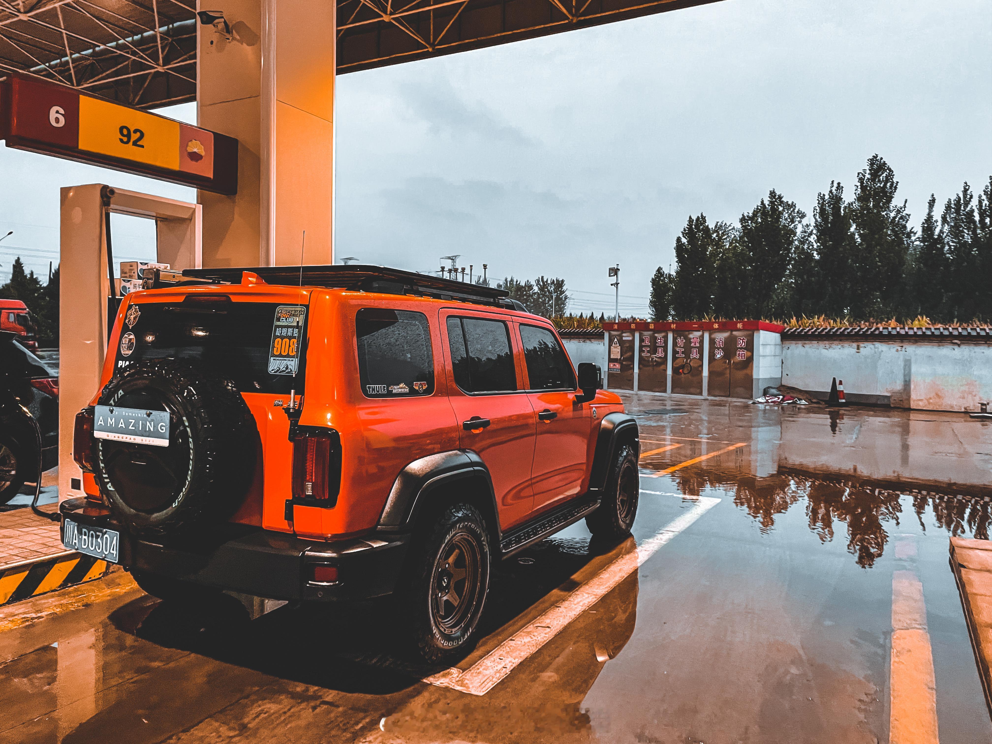 不知不觉，坦克300都卖了50万辆了，作为第一批WEY标的坦克车主，不得不说30