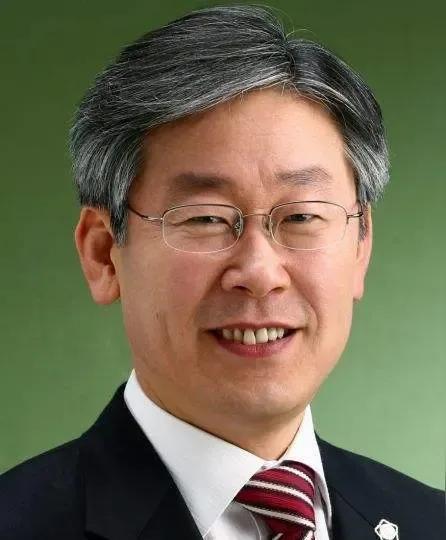 朝韩关系向好的前奏！7月9日上午，韩国在朝鲜半岛东部海域将6名越界南下的朝鲜居
