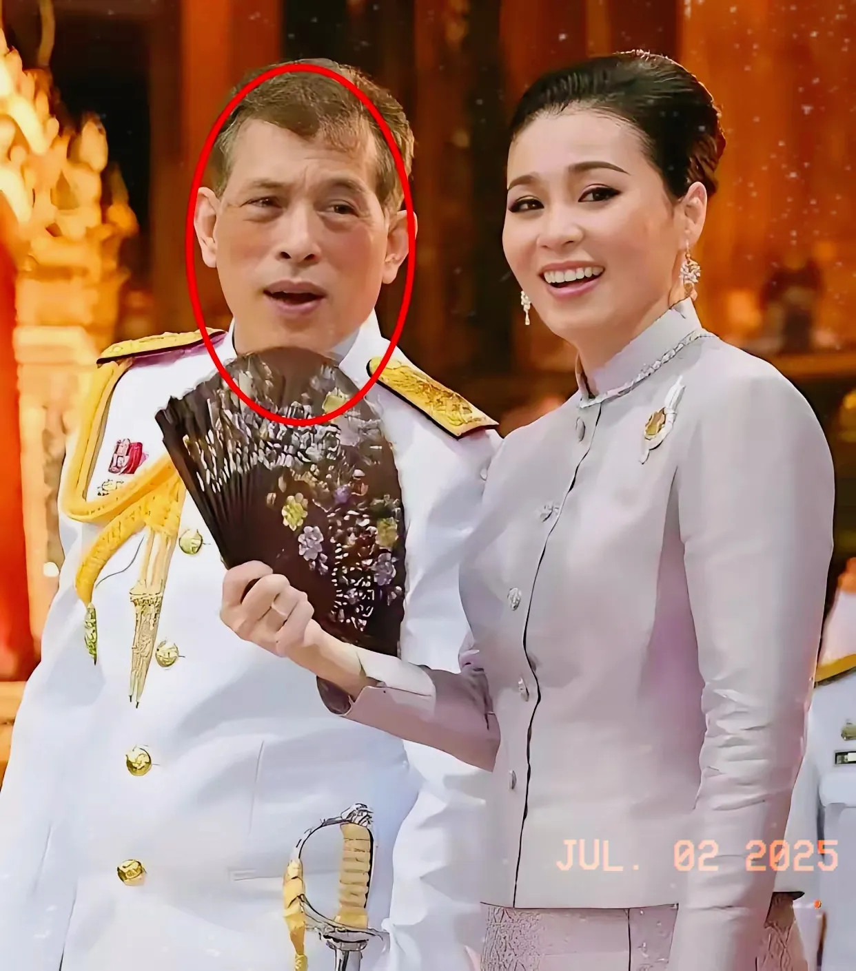 泰国国王原来早有准备！在反对派扬言将发起抗议之前，王室早已为佩通坦的“停职”做