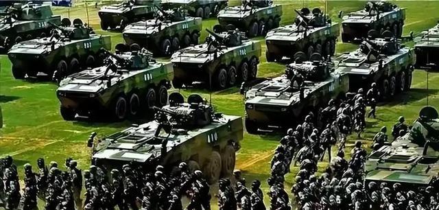 🌞为什么说重装合成旅根本不怕无人机群？因为背后原因很简单，无人机群的克星，
