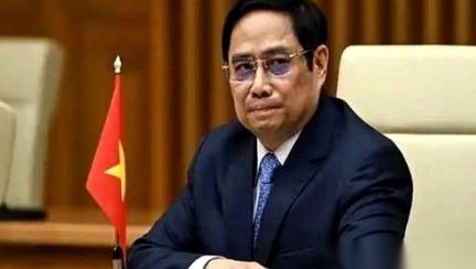 455只手在越南国会举了起来，只有4票反对。决议通过：废掉全国用了上百年的老式米