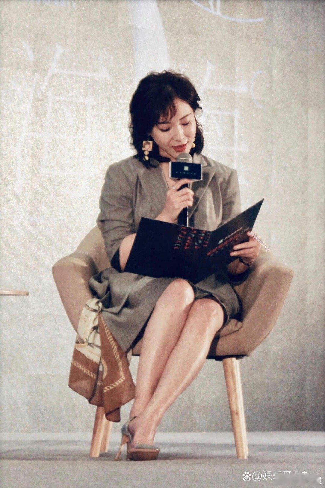 陈数的颜值真的无可挑剔，气质与颜值双在线，太能打了！