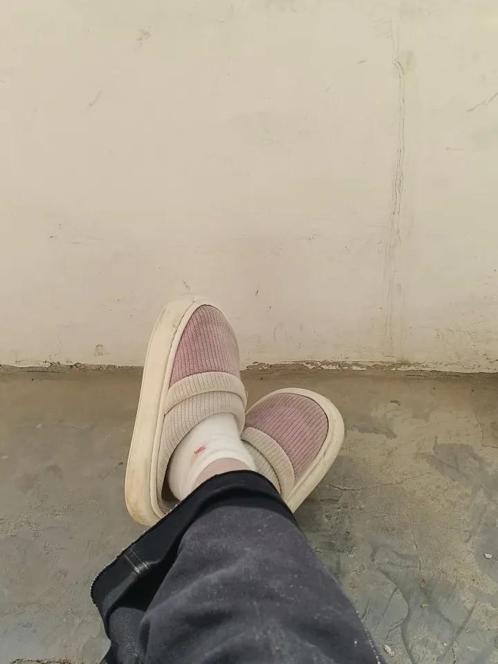  间歇性努力，持续性摆烂。[笑着哭][笑着哭][笑着哭]​本人现状：[捂脸哭]想发财，