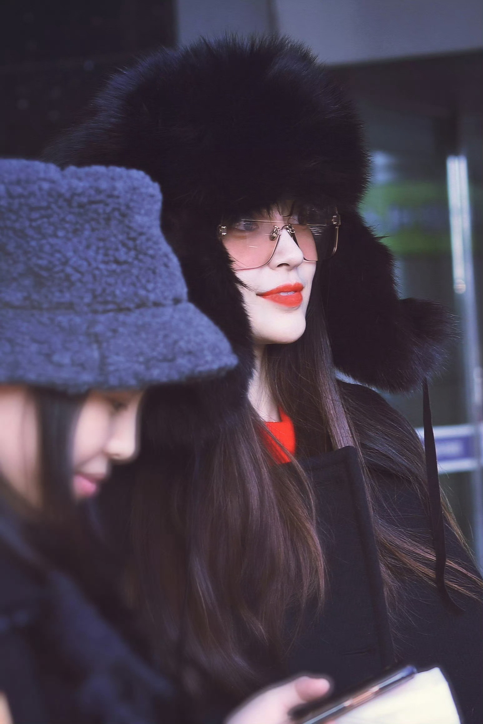 angelababyangelababy“不同蔷薇，你可是明艳从不凋零的玫瑰