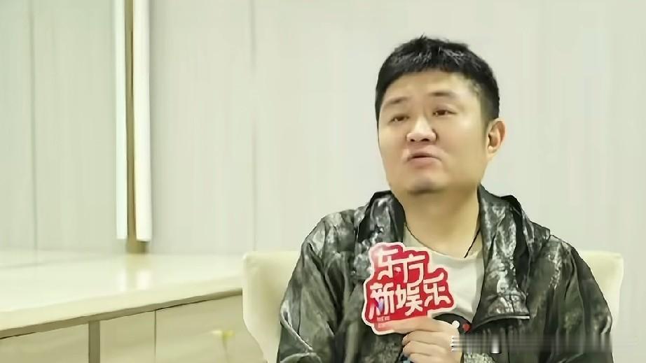 在电视剧巜主角》中扮演何大锤的苗阜，在接受东方新娱乐的采访时，提到自己在演戏时和
