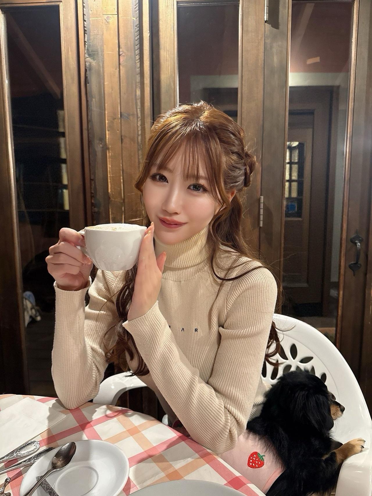 女生如何穿搭看起来时尚更有品味呢