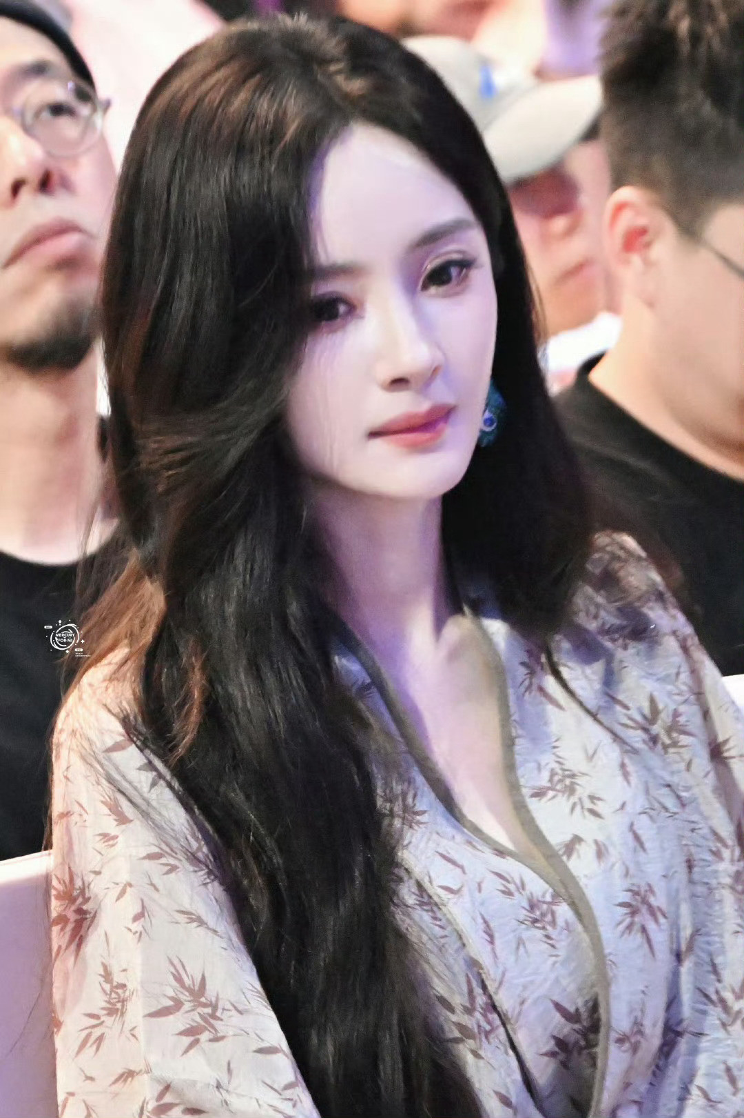 今晚的杨幂脸蛋好伟大🥺​​​