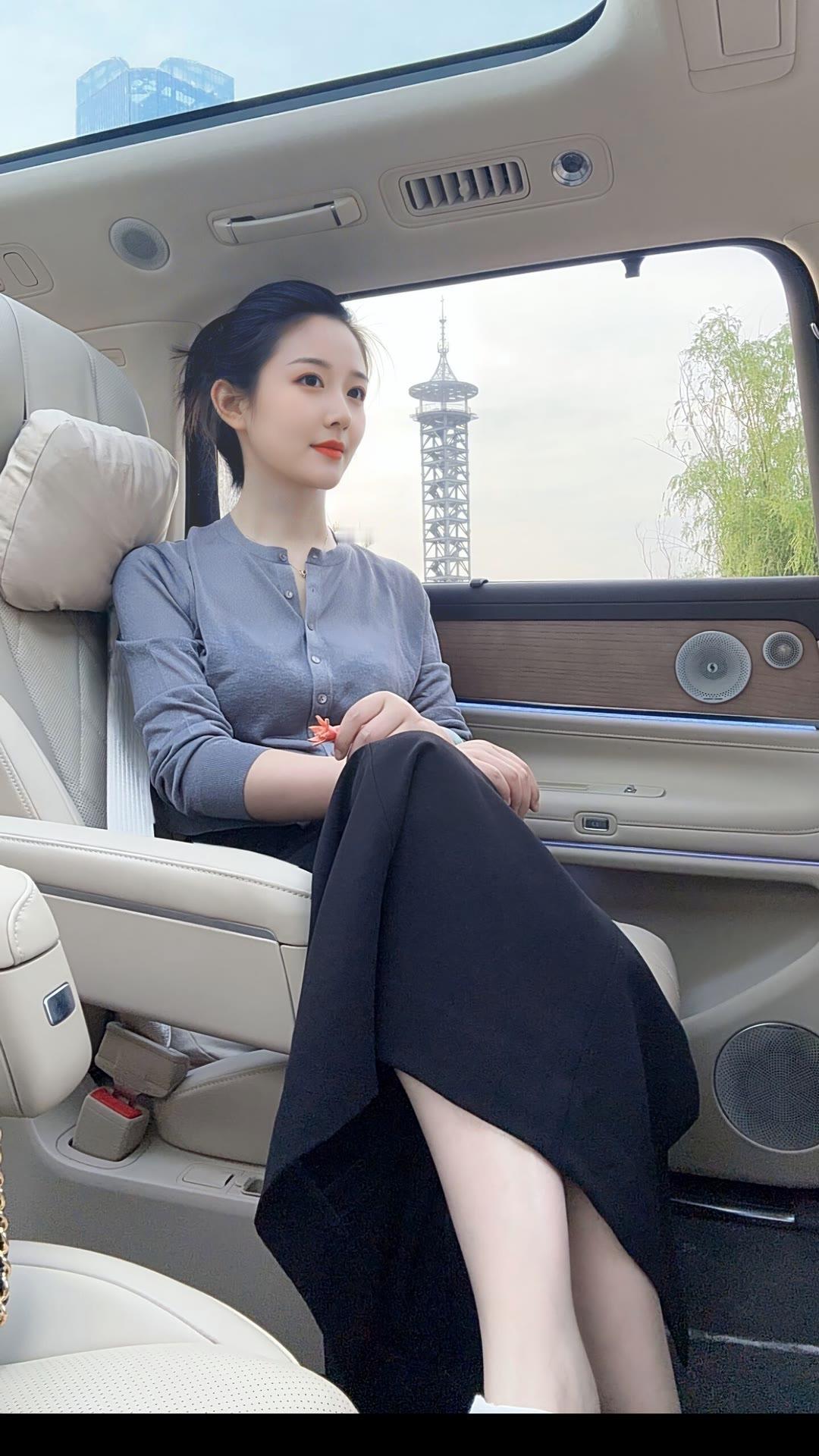 好的陪伴，会像阳光一样照近你的心里。