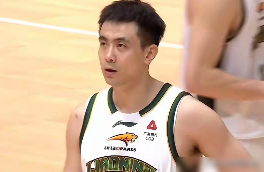 杨鸣藏了半个赛季的底牌，就要掀了！山东队根本没见过这套打法。所有人...