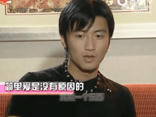 鸟巢迎来了他的吉他主理人吉他主理人的秘密武器，会在鸟巢揭晓吗？谢霆锋的新创作让