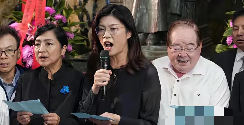 蓝白合大戏开锣！郑丽文黄国昌同台宣示，但柯文哲才是最大变数国民党主席郑丽文