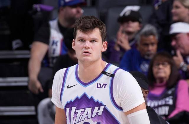 NBA休赛期再爆重磅猛料！联盟优质年轻内线稀缺的当下，爵士自家培养的核心中锋突然