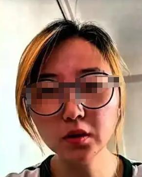 30岁的小两口，瞒着双方父母，偷偷背了800万贷款，在上海买下一套总价千万的房子