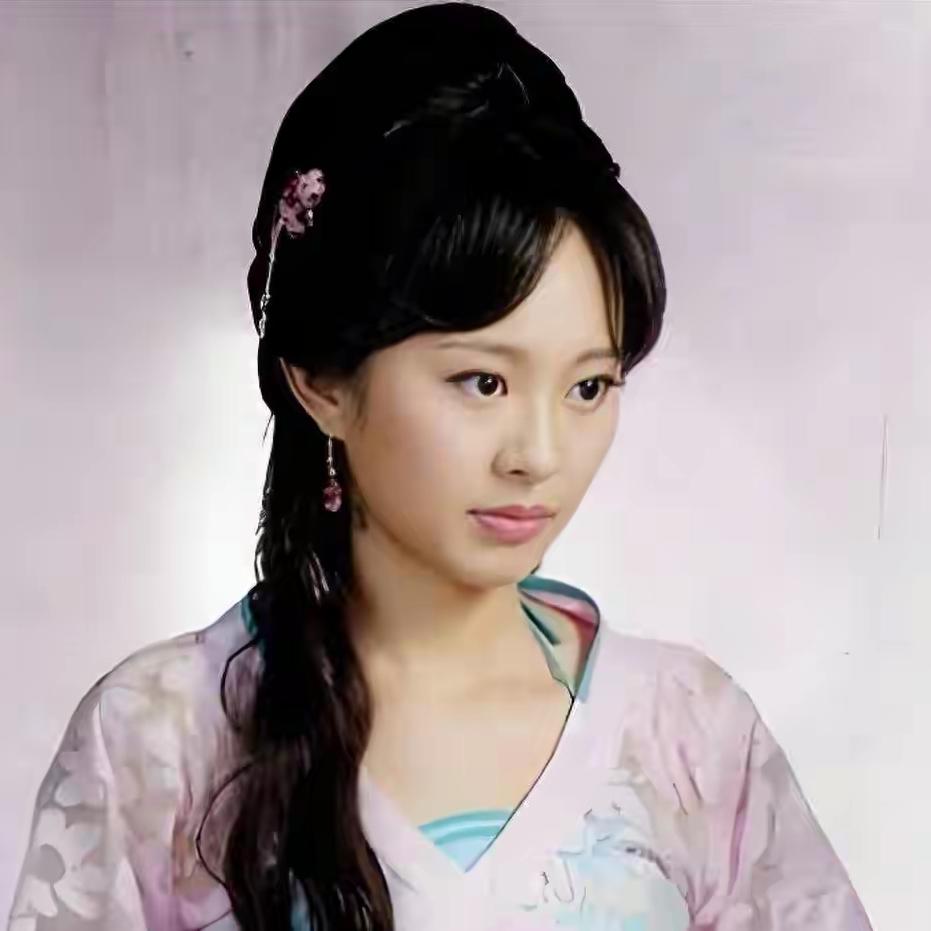 她是金瓶梅中最荡的女人，想挑战潘金莲上位，最终害死了全家…很多人读《金瓶梅