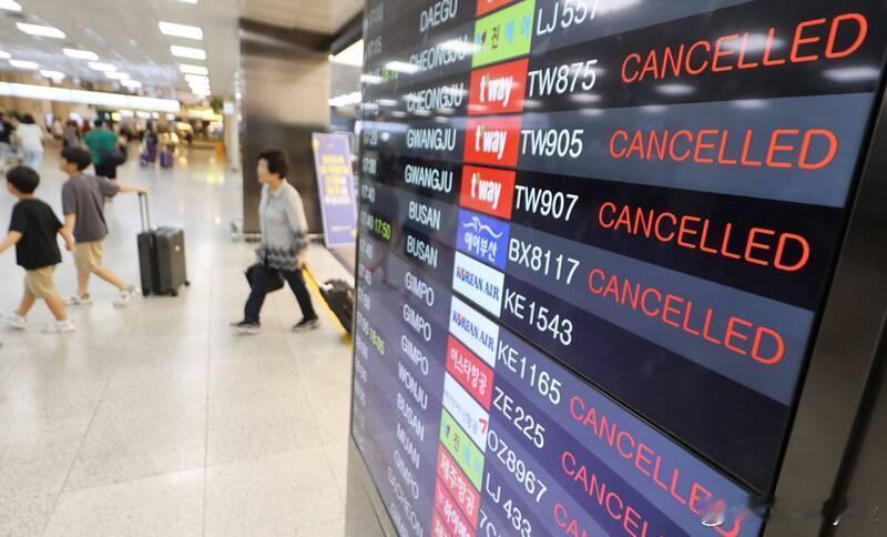 中国少年在济州机场窃听航空管制被捕，相机内发现军事设施照片海外新鲜事韩国济州特