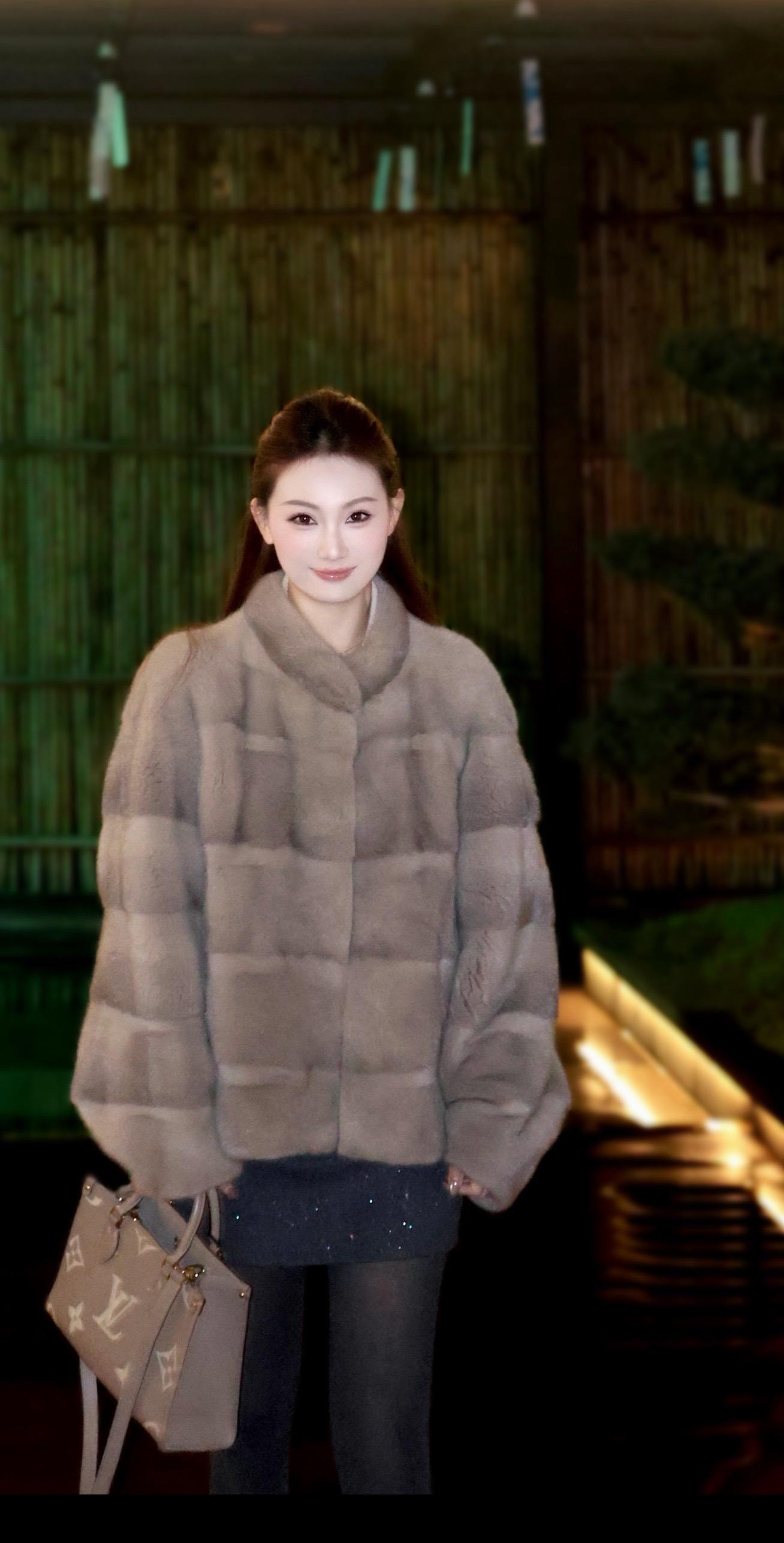 一边流泪 一边搞定所有事情的可爱女人