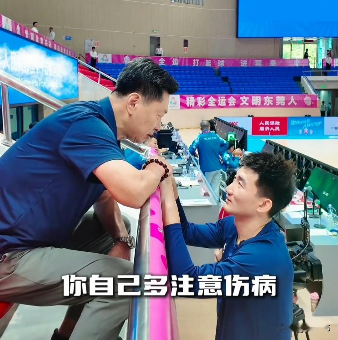 李春江观看昔日爱徒孙铭徽的比赛！李春江：来看看孙总的比赛！孙铭徽：您咋来