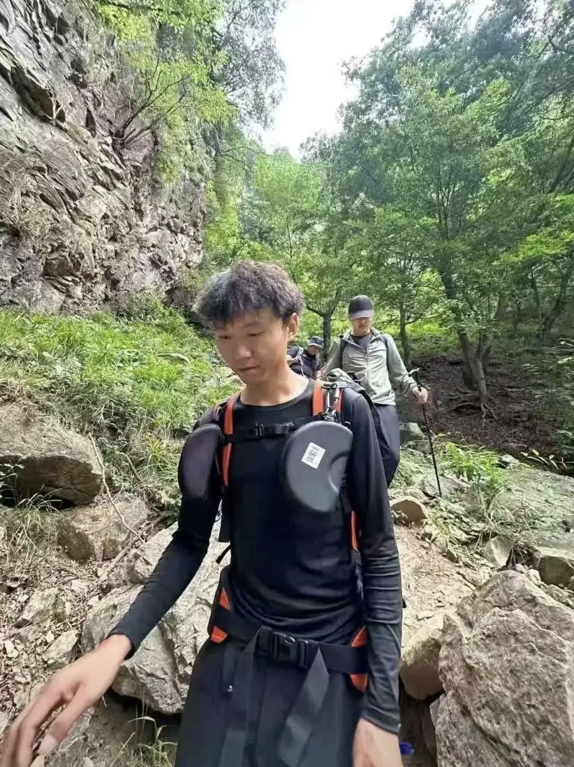 “找到就给20万！”7月23号，驴友李金伟和刘玉涌试图征服梅里雪山，不幸失联26