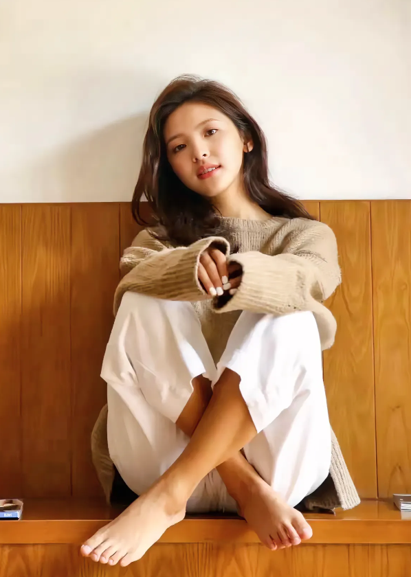 章若楠，166cm，从头美到脚，特别是最近很火的电视剧，超美！