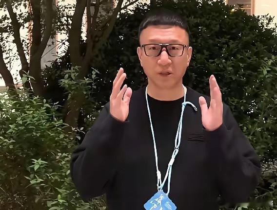 宁静参加《一路繁花2》后,孙红雷特地发视频说:“静静,平时你跟我们一起录节目的时