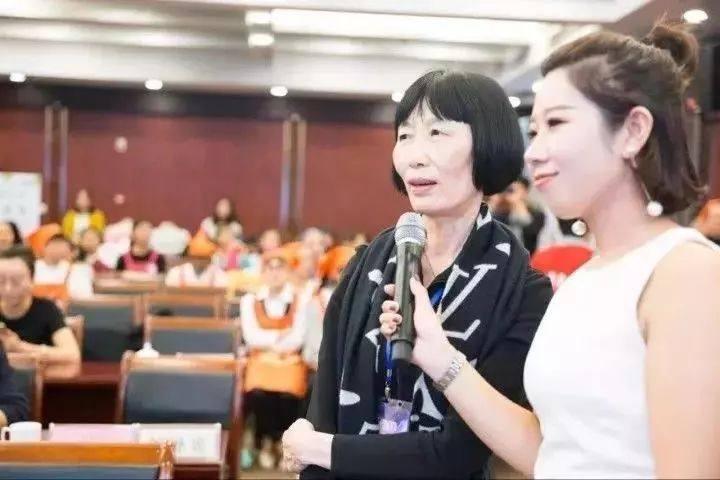 年薪30万的金牌月嫂16个带娃妙招, 妈妈们都说实用!