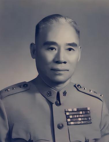 1950年，顾祝同跑到台湾后，他的死对头陈诚就上报蒋介石，说：“总统，顾总长德高