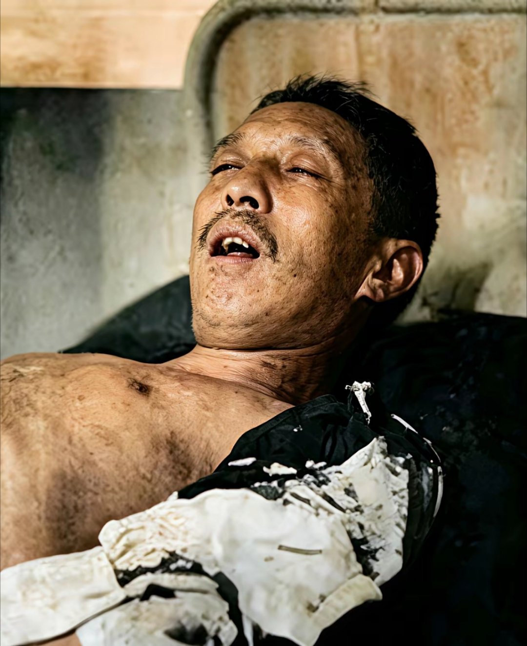 1925年，廖仲恺被刺后，一张罕见的遗照，嘴巴微张，宛如沉睡。