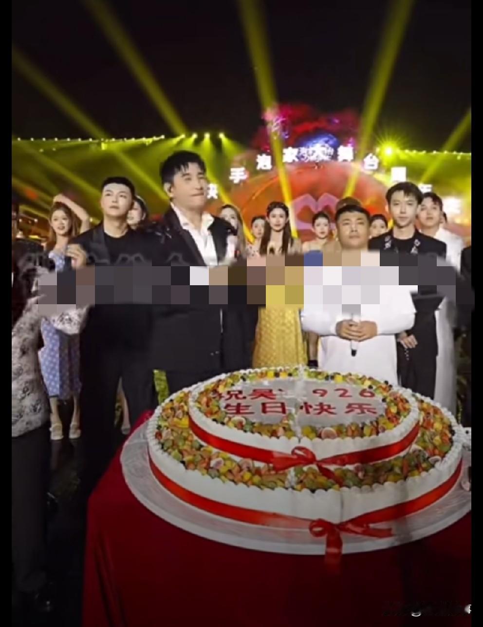 ks众网红参加活动，吴迪获赠一辆价值850万豪车，车牌号：0000！