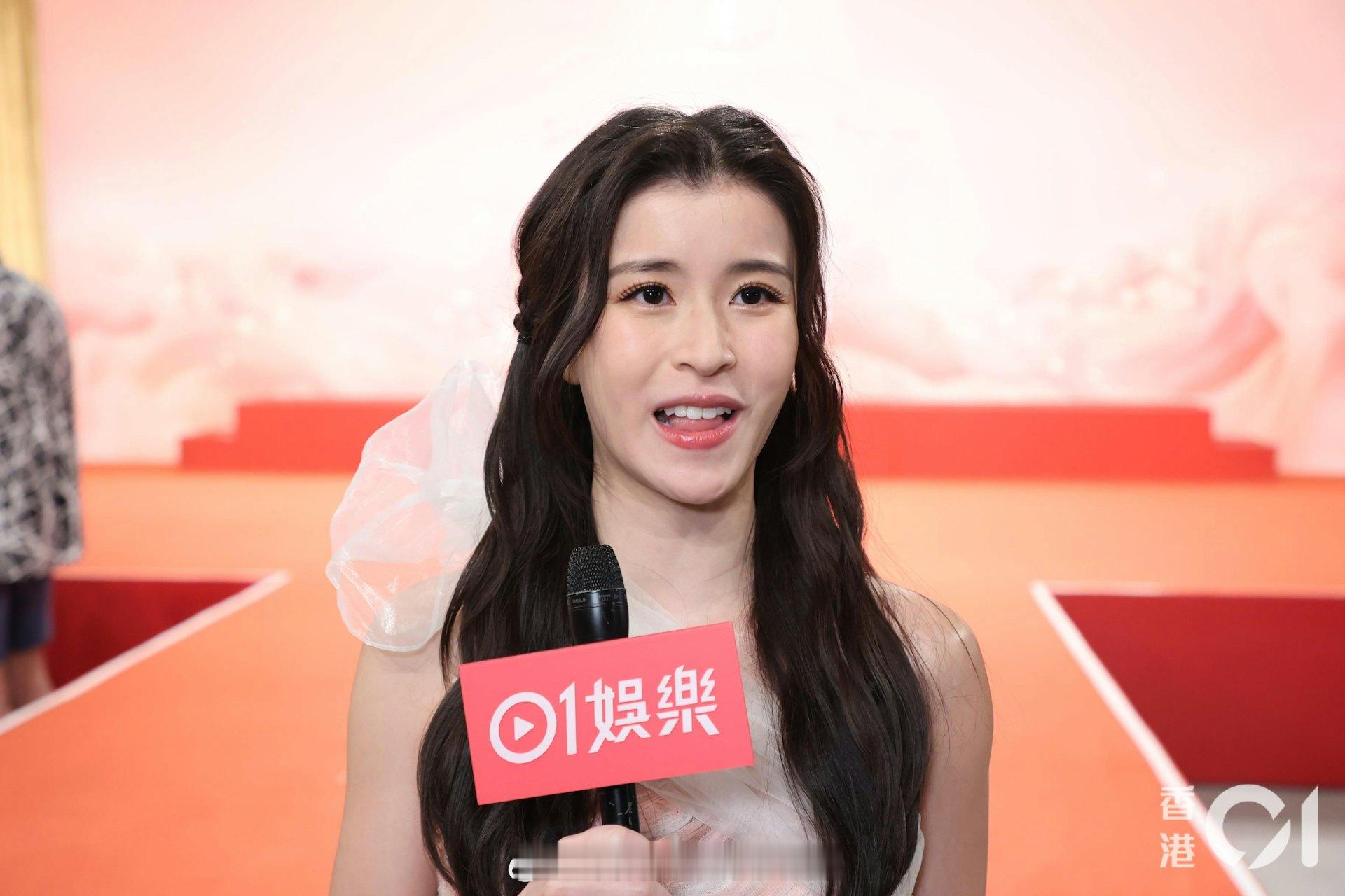 港姐2025｜大热佳丽陈咏诗被网民质疑后天加工：係咪因为觉得我靓|香港01《