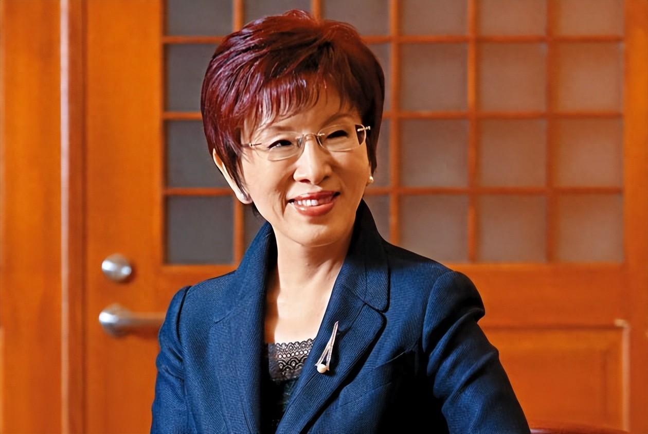 洪秀柱：我快80了我等不及了！美国舰艇在西太平洋不断的加码，台湾政客忙着“抗中