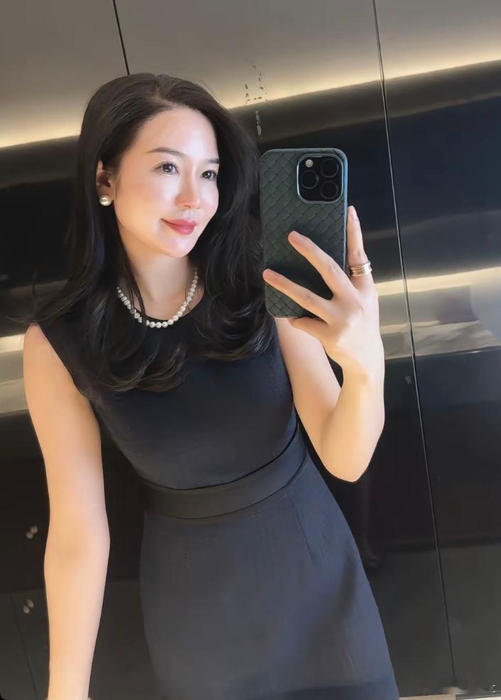 迷人风韵美少妇​​​