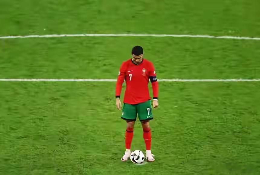 盘点C罗不可能被打破的个人记录：一、CR7的传奇：连续六届世界杯均有入球，独步足