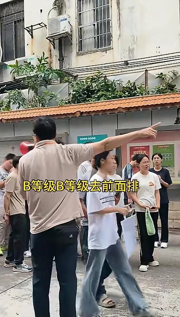 感觉初中择校，中考后大多数的孩子都会选择私立高中在我认识的朋友中，只要是初中择