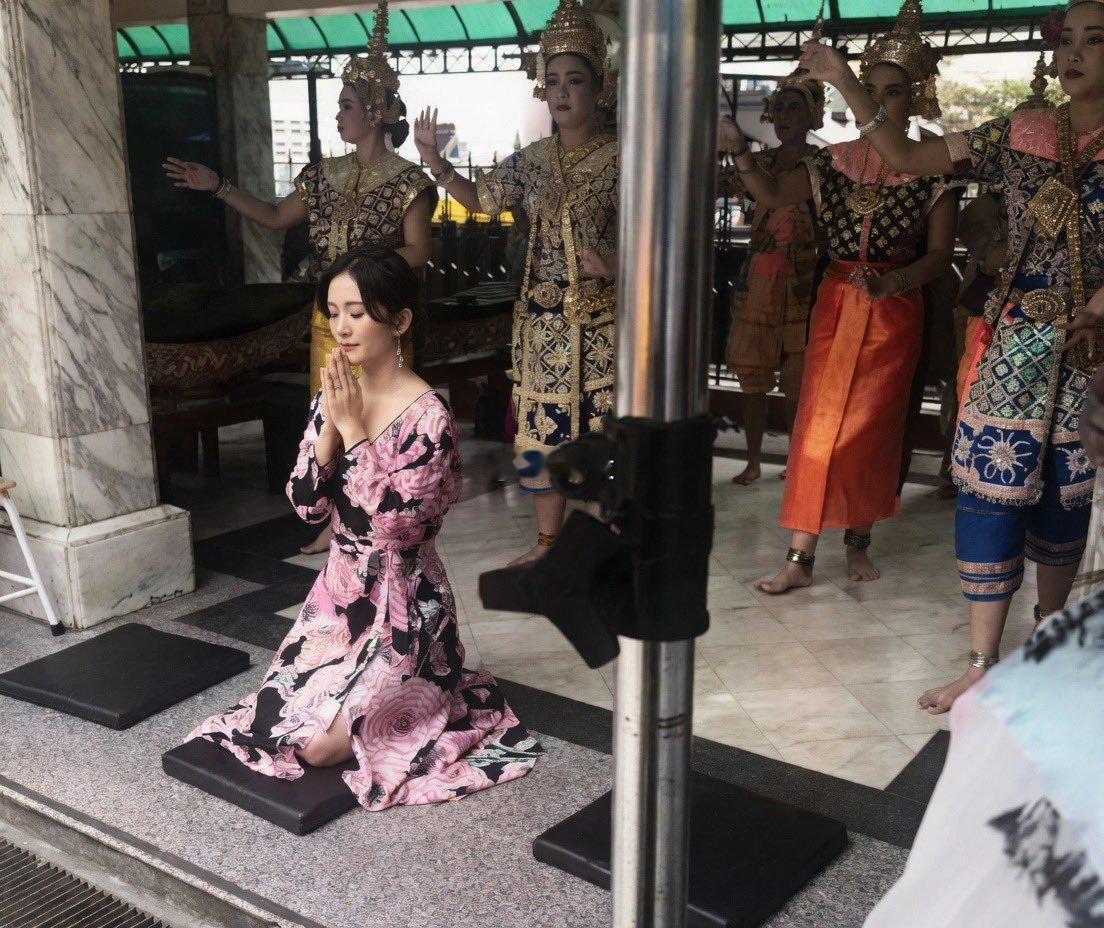夫妻俩早已身家过亿，她究竟还缺何物？又在追求些什么呢？