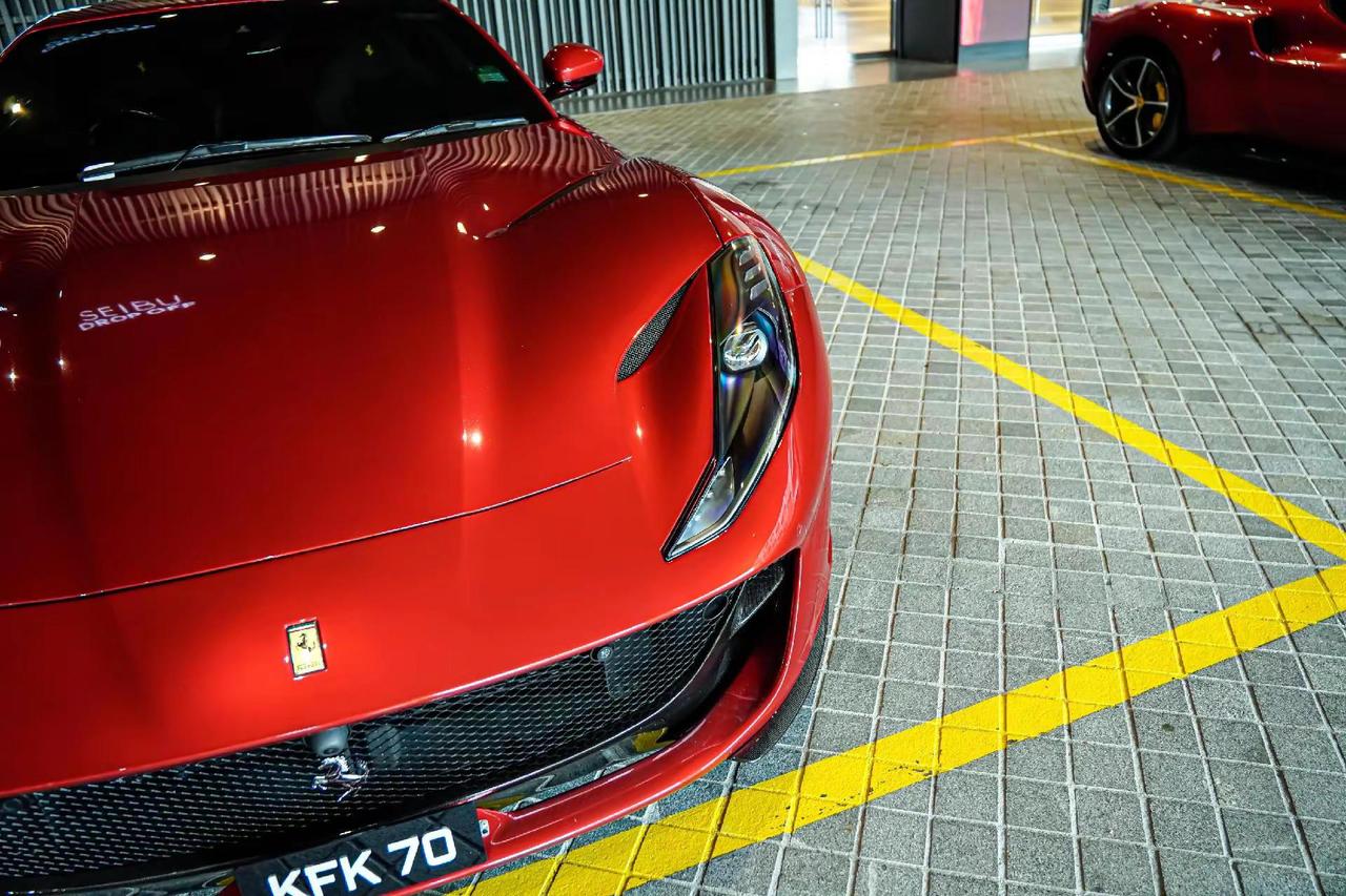 法拉利812&296。法拉利812296