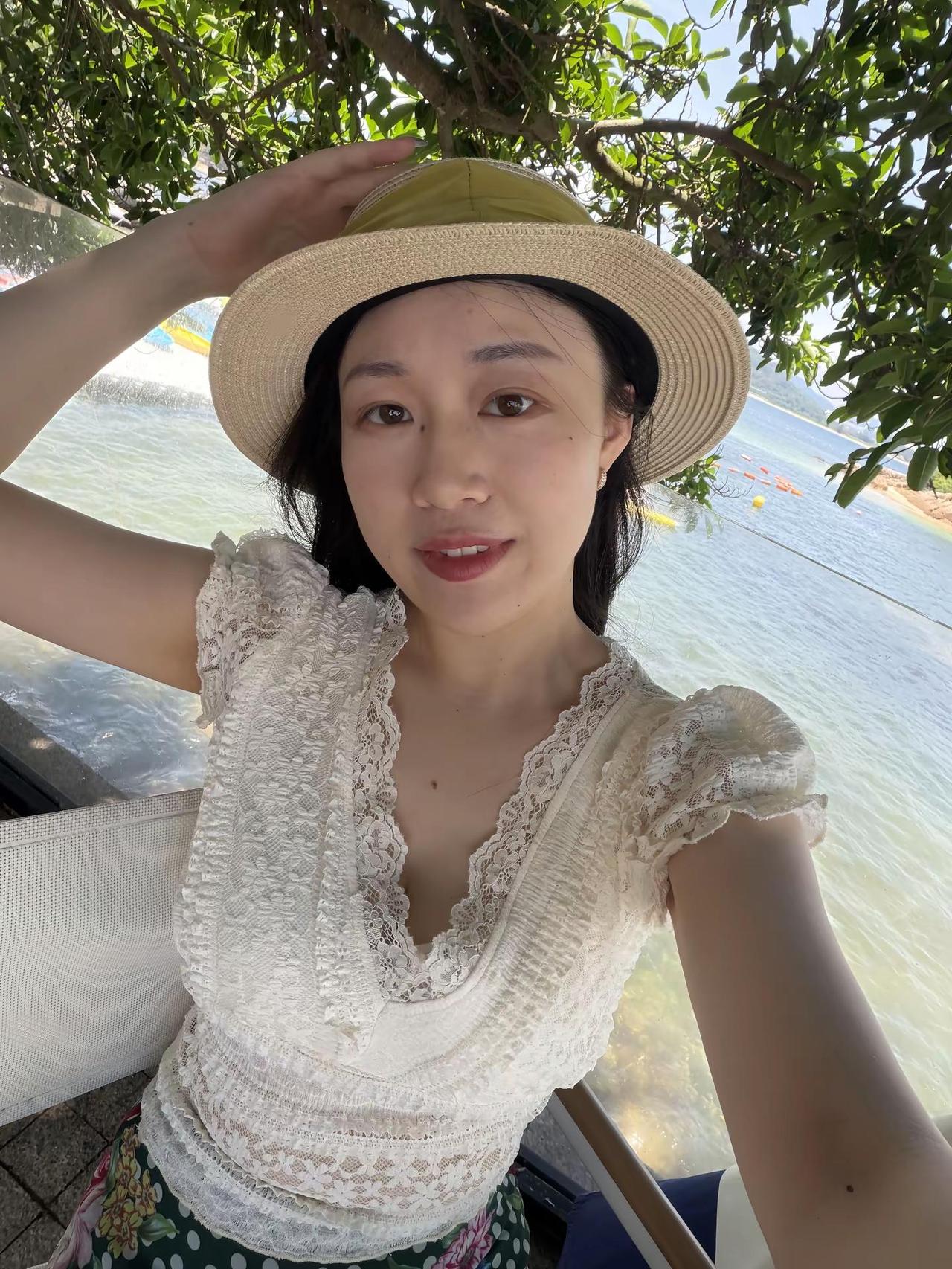☀️海边度假穿搭海边拍照姿势海滩ootd夏日海边有多出片