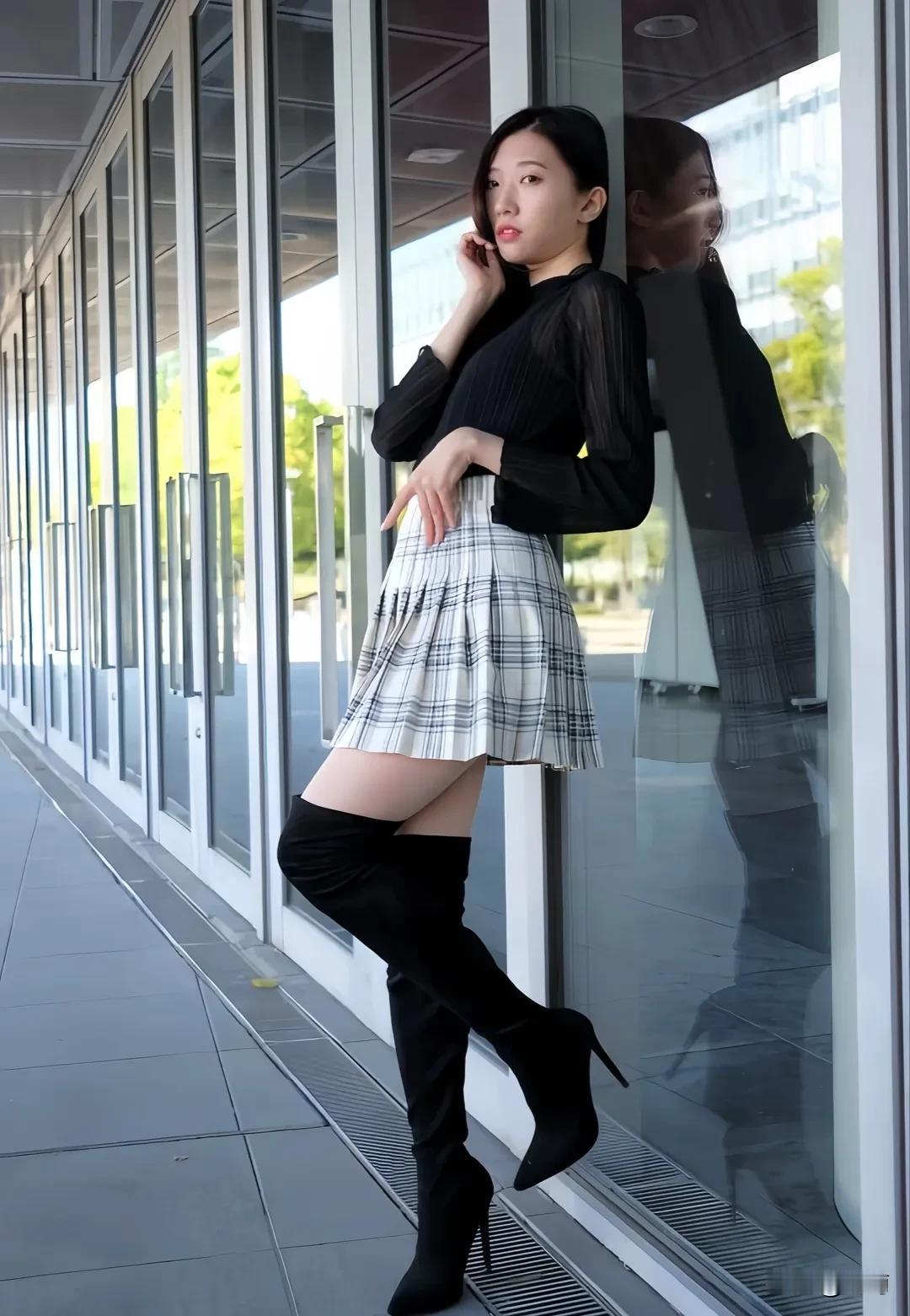 怎么穿搭会让人比较显温柔短裙一定是短裙，嘻嘻！
