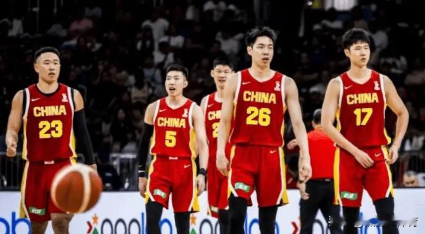中国队如果双杀卡塔尔沙特将确保8胜。我们算分的目标：隔壁组出现4队至少8胜有